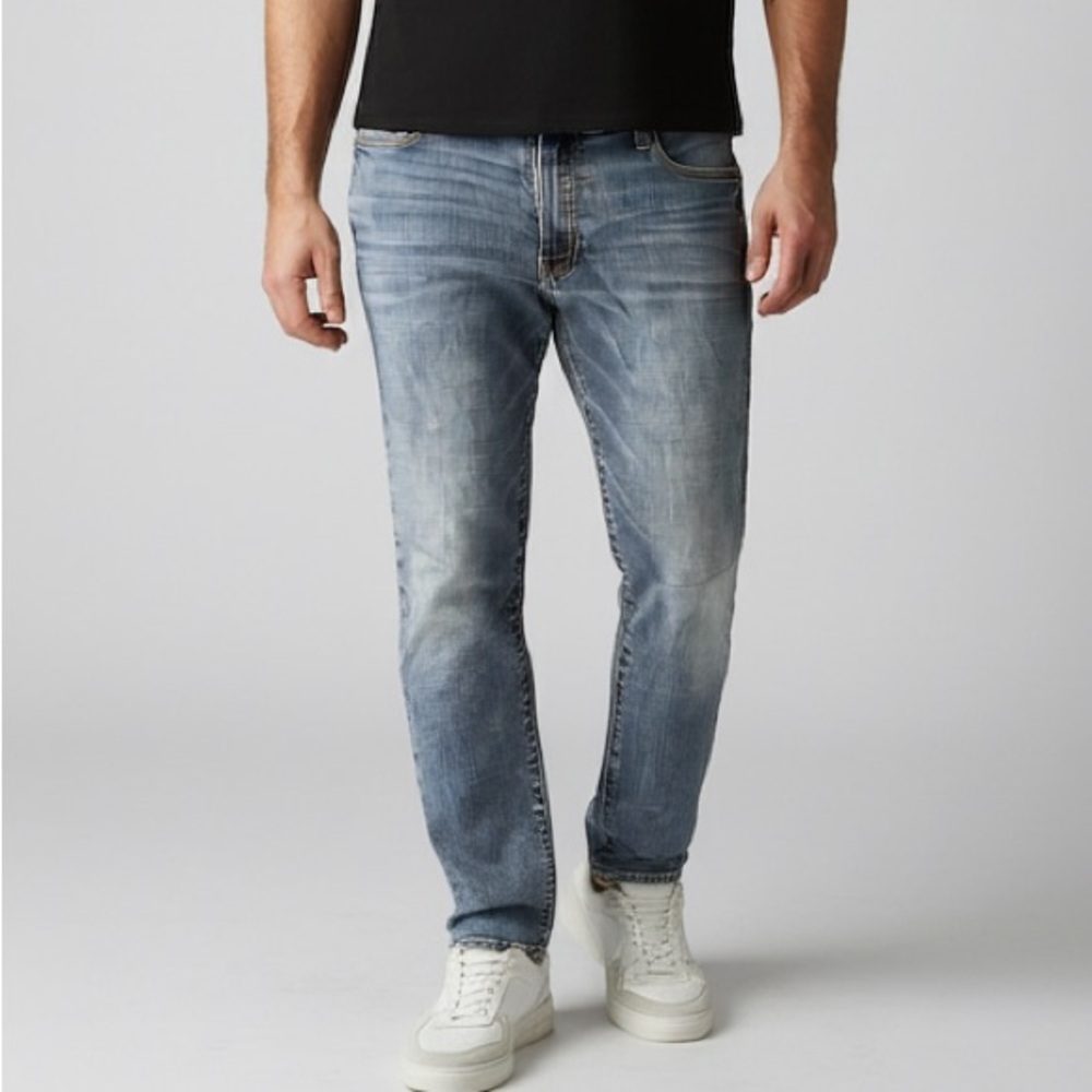 Lucky Brand 38/32 410 athletic slim jeans